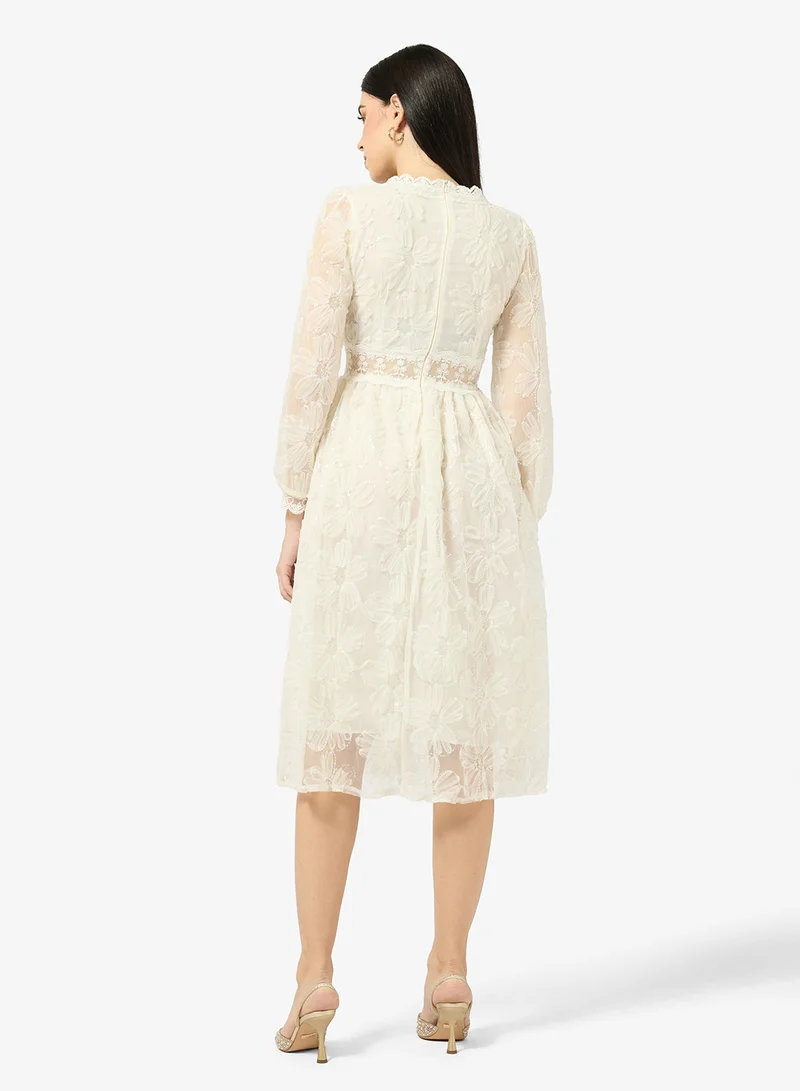 ايلا Lace Dress With Puff Sleeves